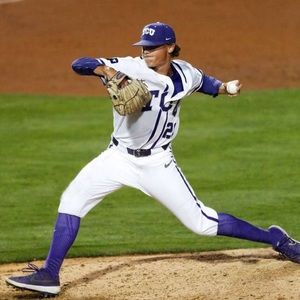 Meet your Posher, Augie